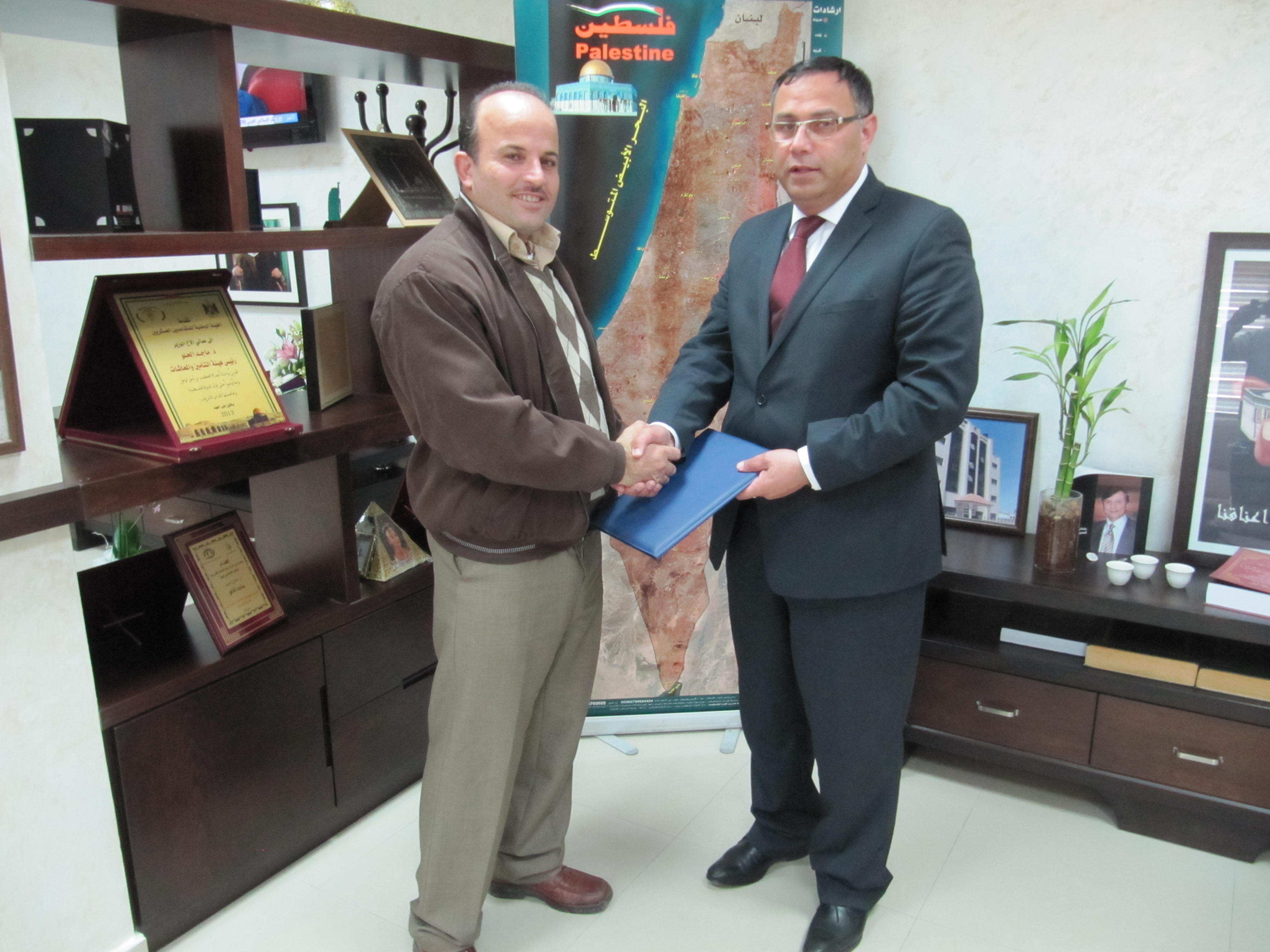 توقيع إتفاقية انضمام موظفي بلدية مرج ابن عامر وانتفاعهم بأحكام قانون التقاعد العام رقم 7 لسنة 2005