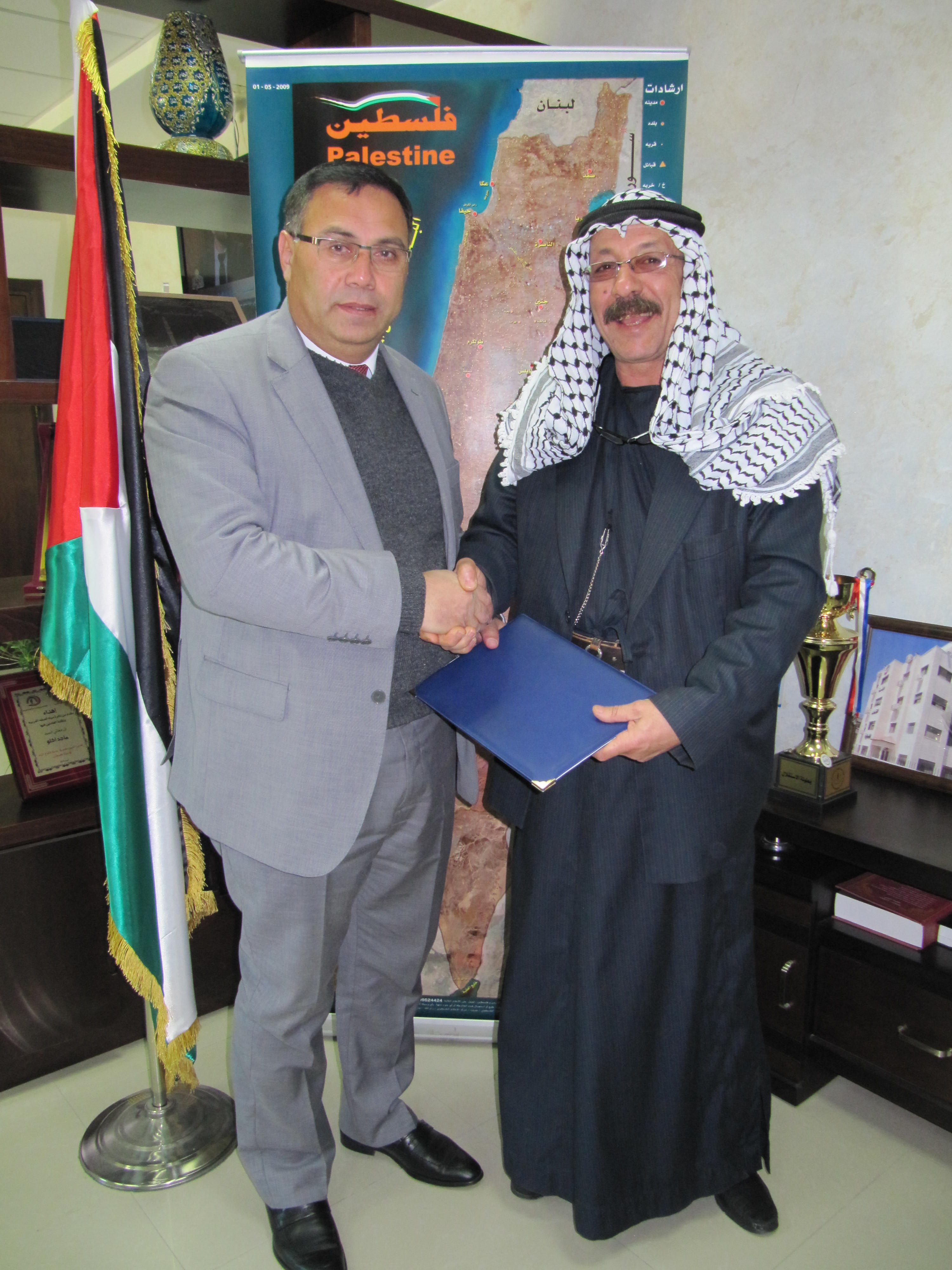 توقيع إتفاقية انضمام موظفي مجلس قروي الناقورة وانتفاعهم بأحكام قانون التقاعد العام رقم 7 لسنة 2005